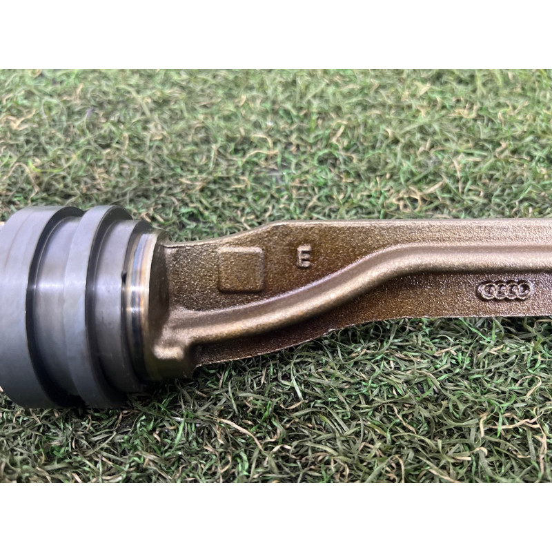 Балансирный вал (двигатель и элементы) AUDI A3 8V 2015 1.8 06H198205Q