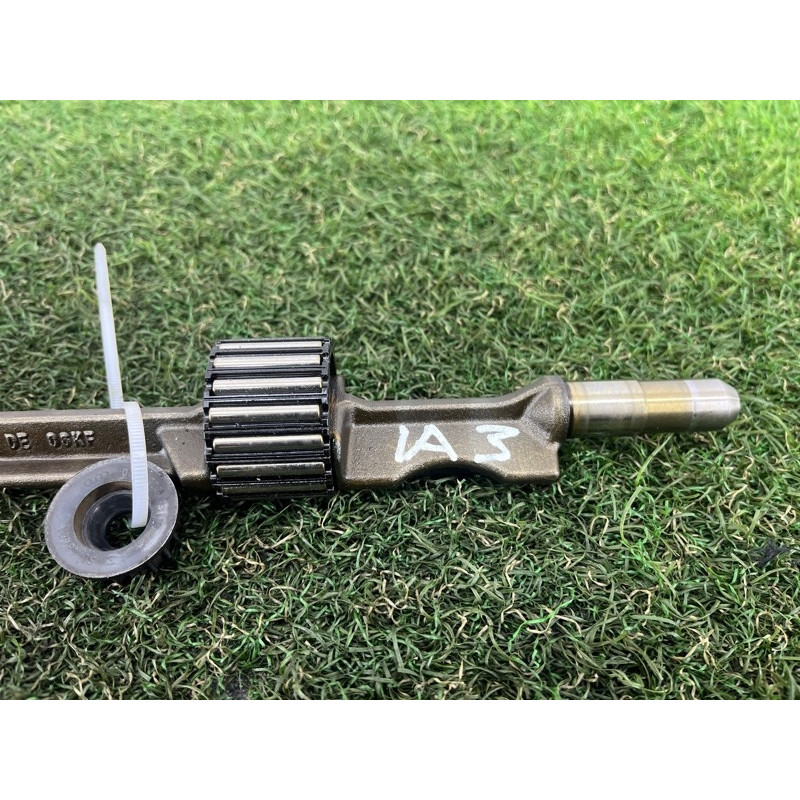 Балансирный вал (двигатель и элементы) AUDI A3 8V 2015 1.8 06H198205Q