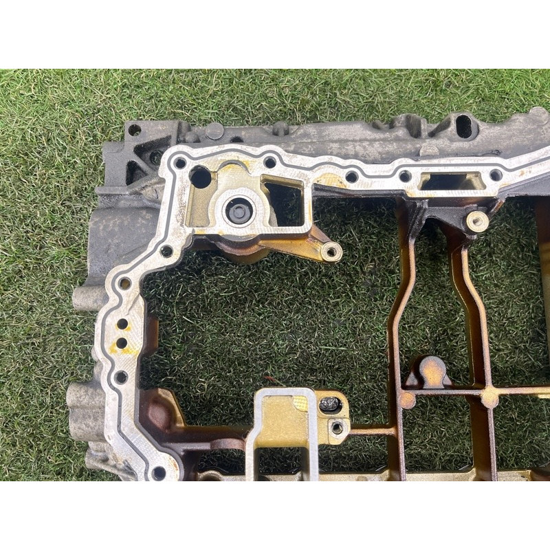 Полуподдон масляный (двигатель и элементы) AUDI Q5 8R 2012 3.2 CALB 06E103601K