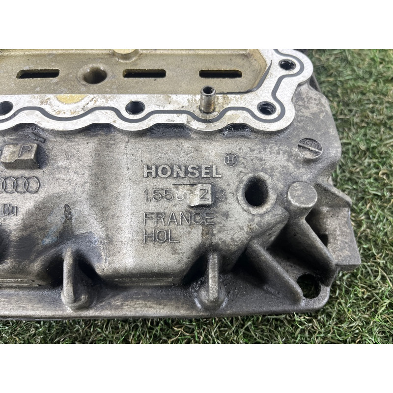 Полуподдон масляный (двигатель и элементы) AUDI Q5 8R 2012 3.2 CALB 06E103601K