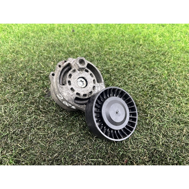 Ролик натяжной (двигатель и элементы) AUDI Q5 8R 2012 3.2 CALB 06E903133Q