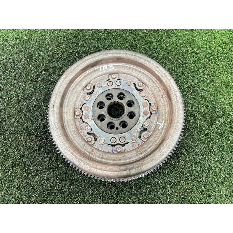 Маховик (двигатель и элементы) AUDI A3 8V 2015 1.8 06K105266J