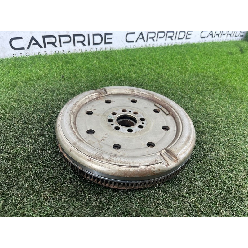 Маховик (двигатель и элементы) AUDI A3 8V 2015 1.8 06K105266J