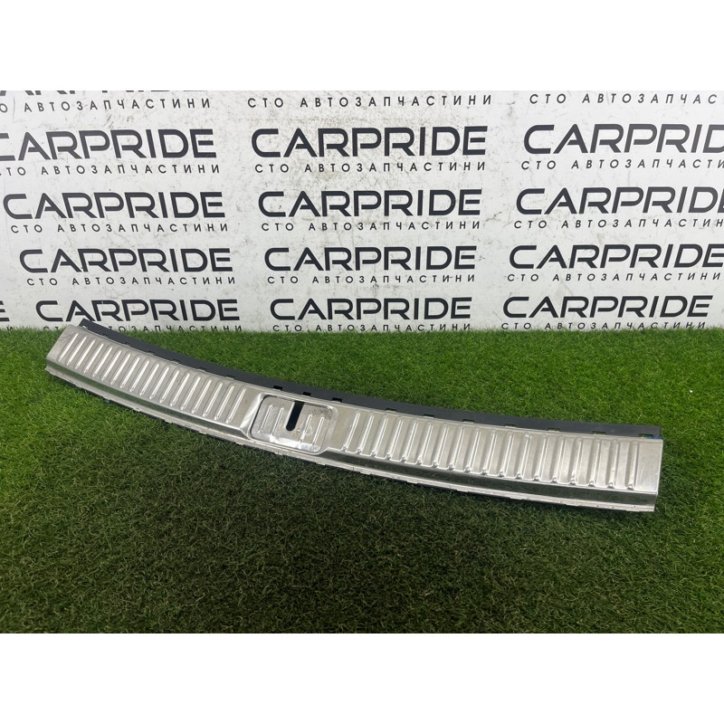 Накладка замка крышки багажника (салон) Volkswagen Touareg FL 2015 3.6 7P0863459F5R5