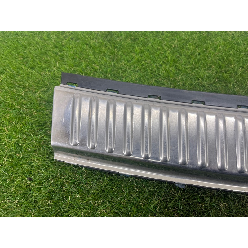 Накладка замка крышки багажника (салон) Volkswagen Touareg FL 2015 3.6 7P0863459F5R5