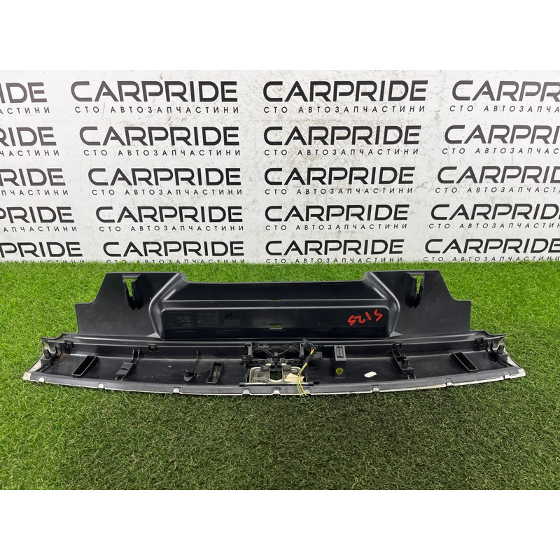 Накладка замка крышки багажника (салон) AUDI Q5 8R 2012 3.2 CALB 8R0864483C4PK