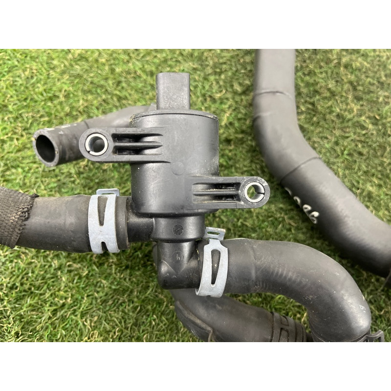 Патрубок (система охлаждения) AUDI A3 8V 2018 2.0 CZRA 5Q0122101FS