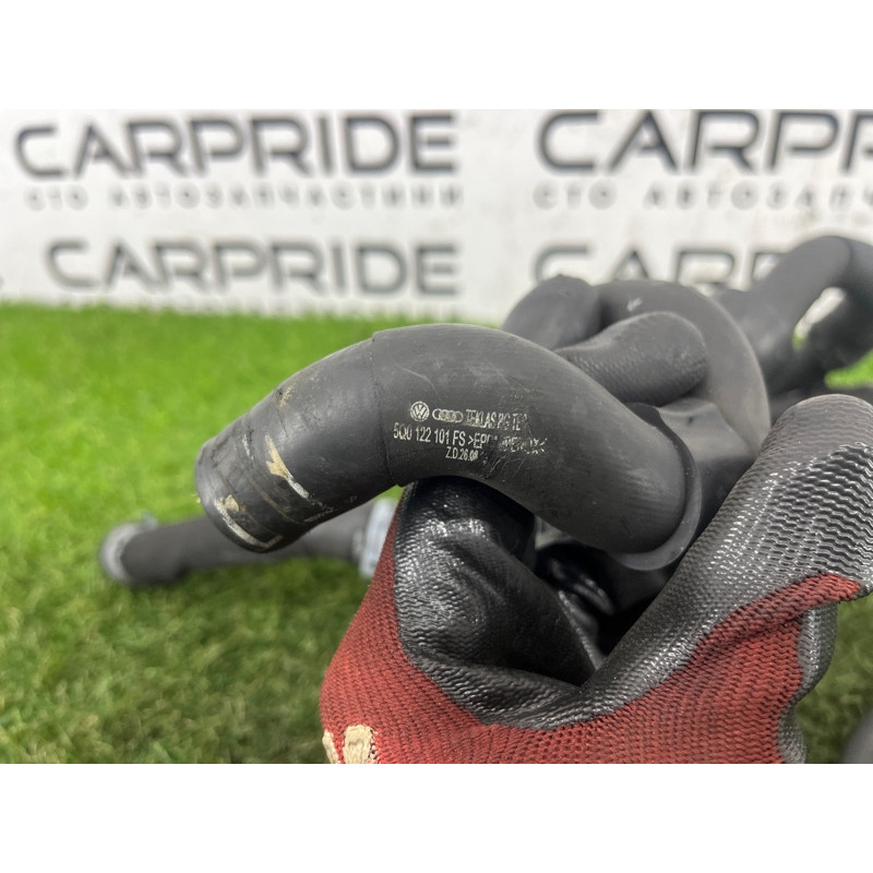 Патрубок (система охлаждения) AUDI A3 8V 2018 2.0 CZRA 5Q0122101FS