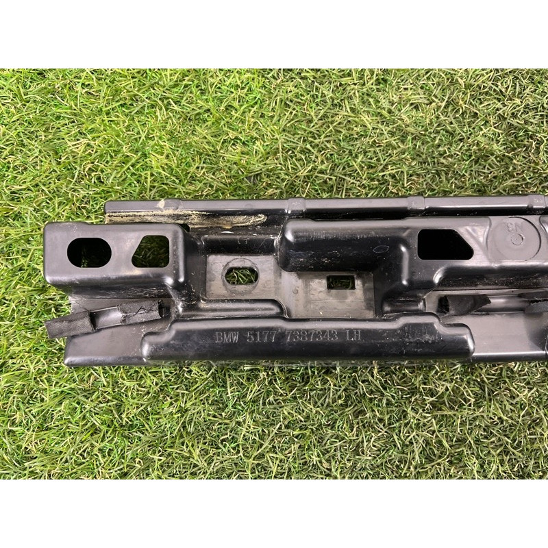 Кріплення порогу (кузов і елементи) BMW 5-series G30 2017 2.0 B46B20 51777387343