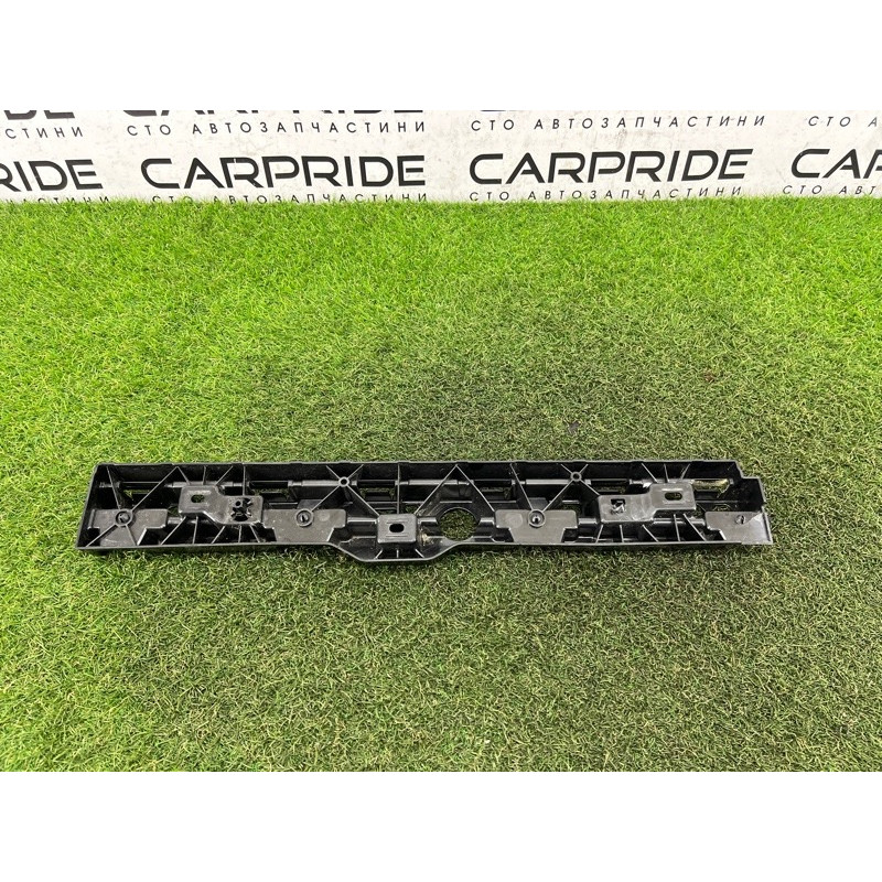 Кріплення порогу (кузов і елементи) BMW 5-series G30 2017 2.0 B46B20 51777387343