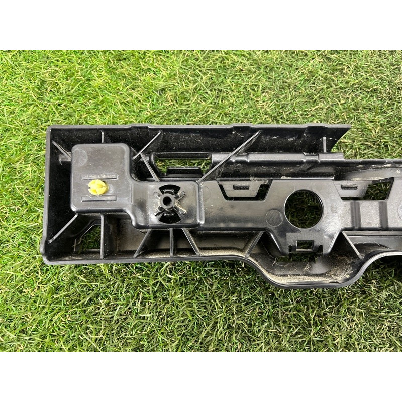 Кріплення порогу (кузов і елементи) BMW 5-series G30 2017 2.0 B46B20 51777387345