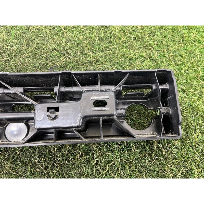 Кріплення порогу (кузов і елементи) BMW 5-series G30 2017 2.0 B46B20 51777387345