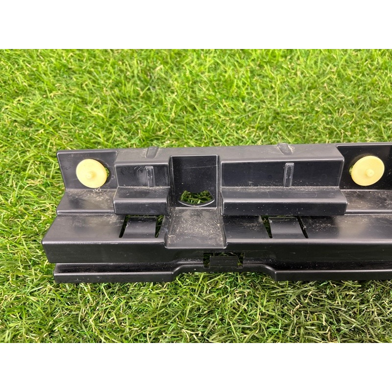 Кріплення порогу (кузов і елементи) BMW 5-series F10 2011 3.0 51777184778