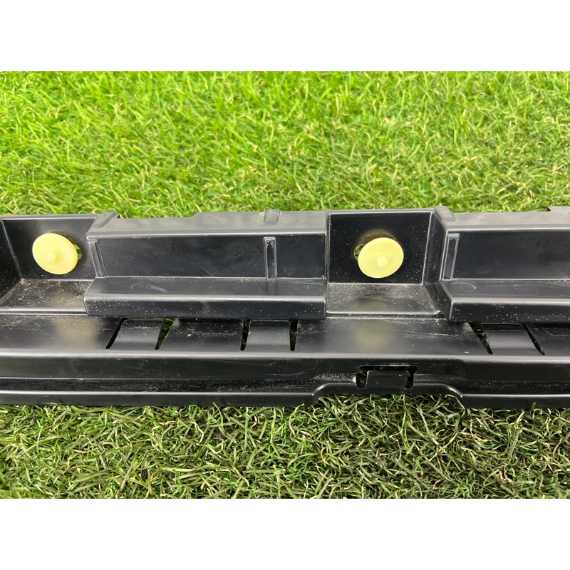 Кріплення порогу (кузов і елементи) BMW 5-series F10 2011 3.0 51777184778