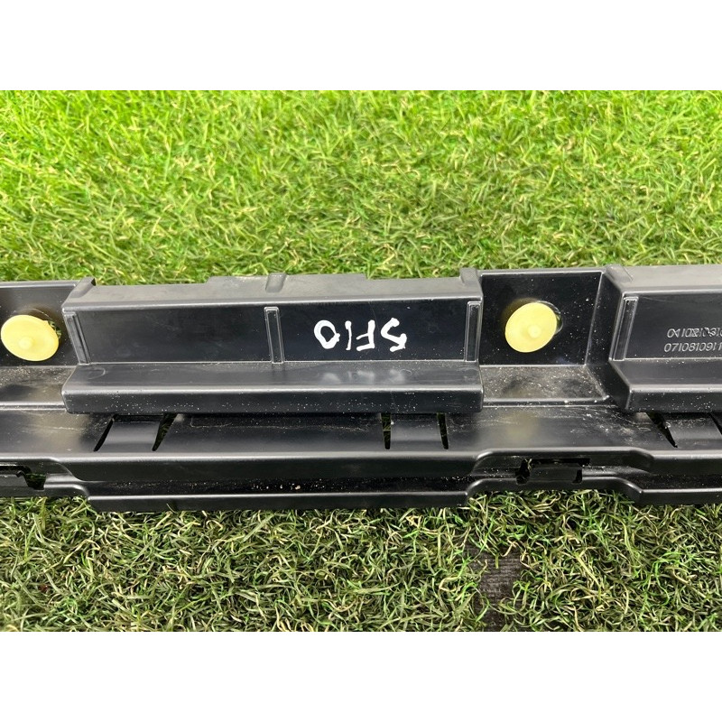 Кріплення порогу (кузов і елементи) BMW 5-series F10 2011 3.0 51777184778