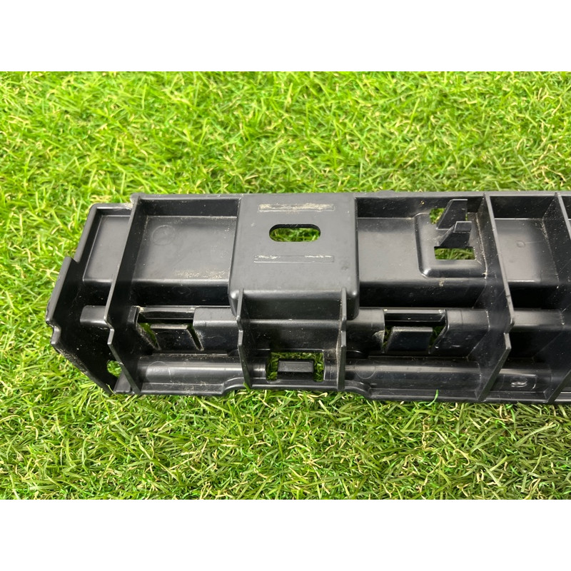 Кріплення порогу (кузов і елементи) BMW 5-series F10 2011 3.0 51777184778