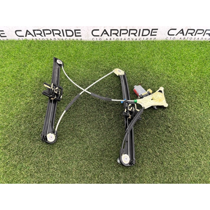 Механизм стеклоподъемника с мотором (кузов и элементы) AUDI A3 8V 2018 2.0 CZRA 8V4837462