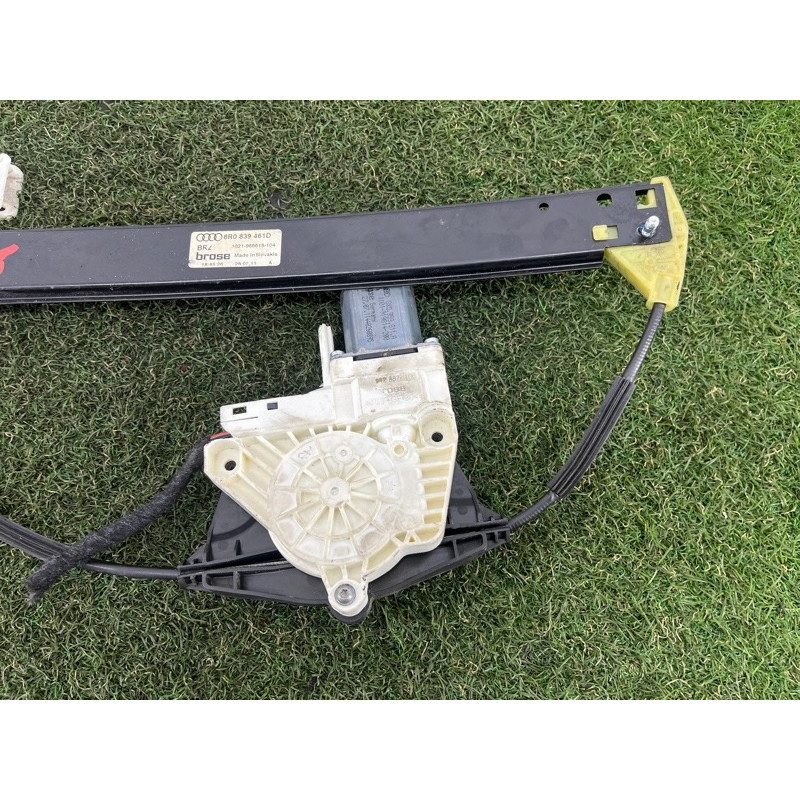 Механизм стеклоподъемника с мотором (кузов и элементы) AUDI Q5 8R 2012 3.2 CALB 8R0839461D