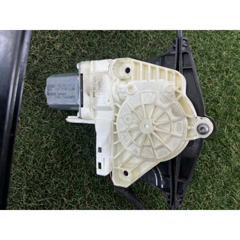 Механизм стеклоподъемника с мотором (кузов и элементы) AUDI Q5 8R 2012 3.2 CALB 8R0839461D