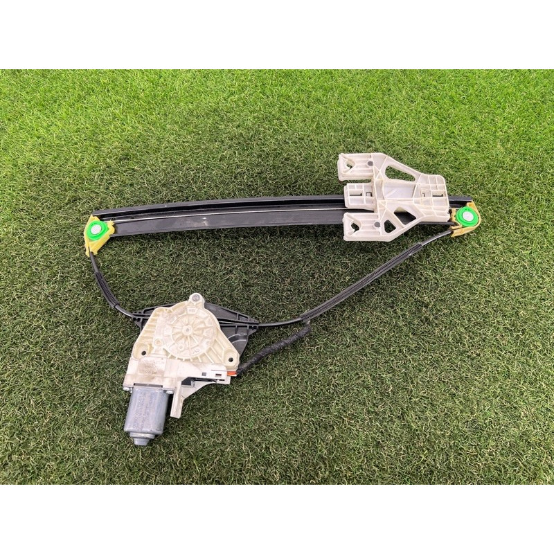 Механизм стеклоподъемника с мотором (кузов и элементы) AUDI Q5 8R 2012 3.2 CALB 8R0839461D