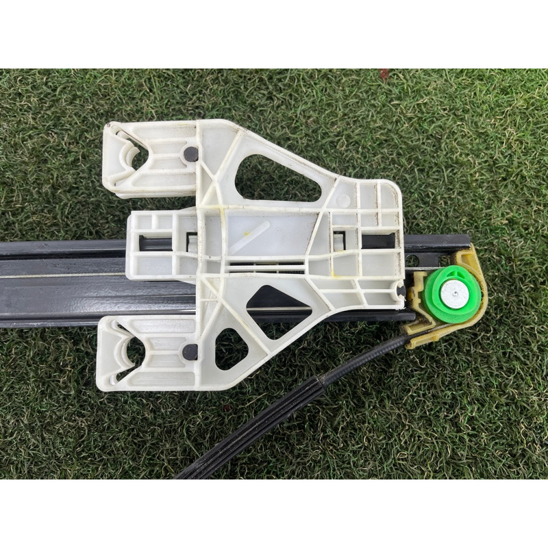 Механизм стеклоподъемника с мотором (кузов и элементы) AUDI Q5 8R 2012 3.2 CALB 8R0839461D