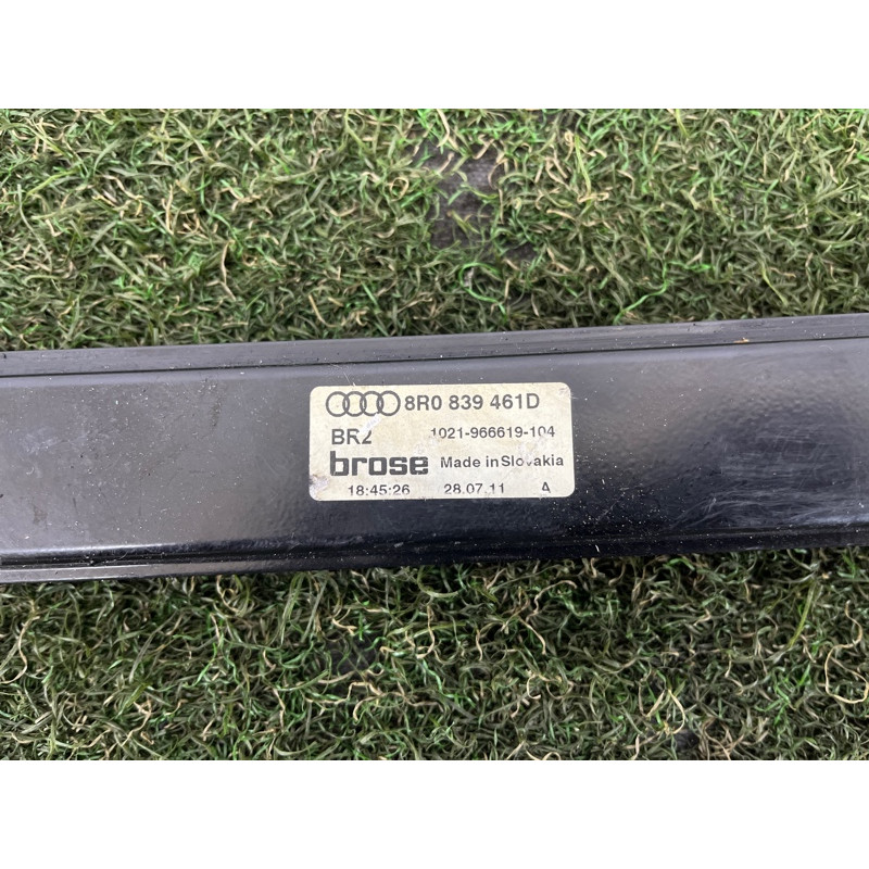 Механизм стеклоподъемника с мотором (кузов и элементы) AUDI Q5 8R 2012 3.2 CALB 8R0839461D