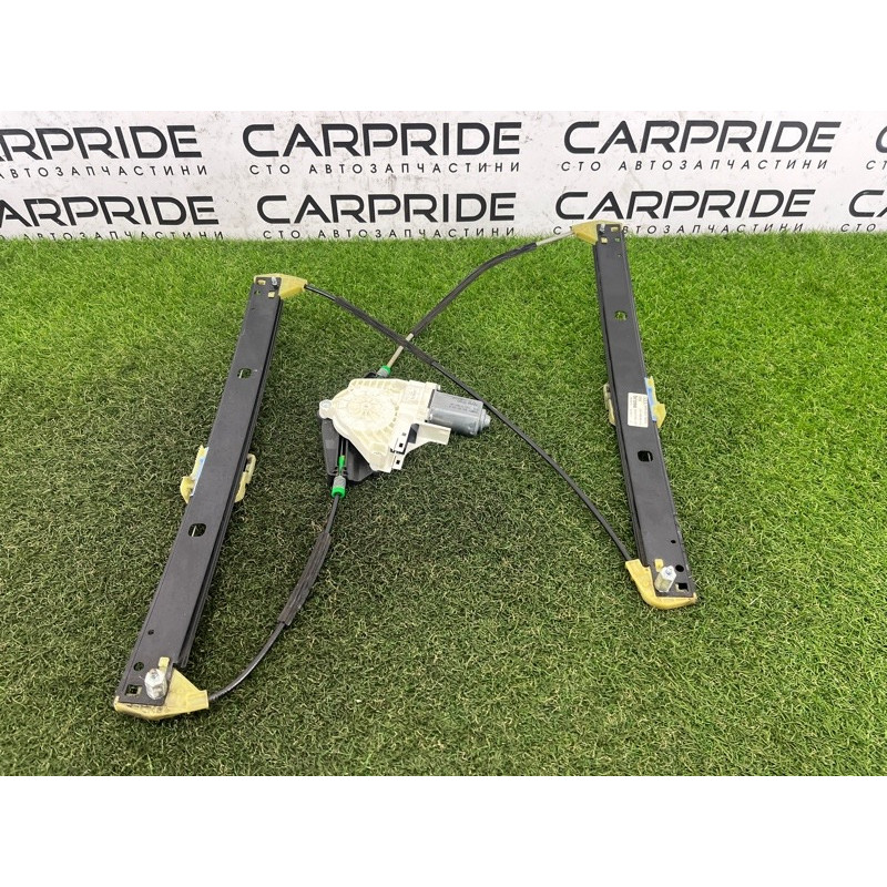 Механизм стеклоподъемника с мотором (кузов и элементы) AUDI Q5 8R 2012 3.2 CALB 8R0837462G