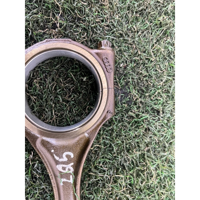 Шатун (двигатель и элементы) AUDI Q5 8R 2012 3.2 CALB 06E198401C