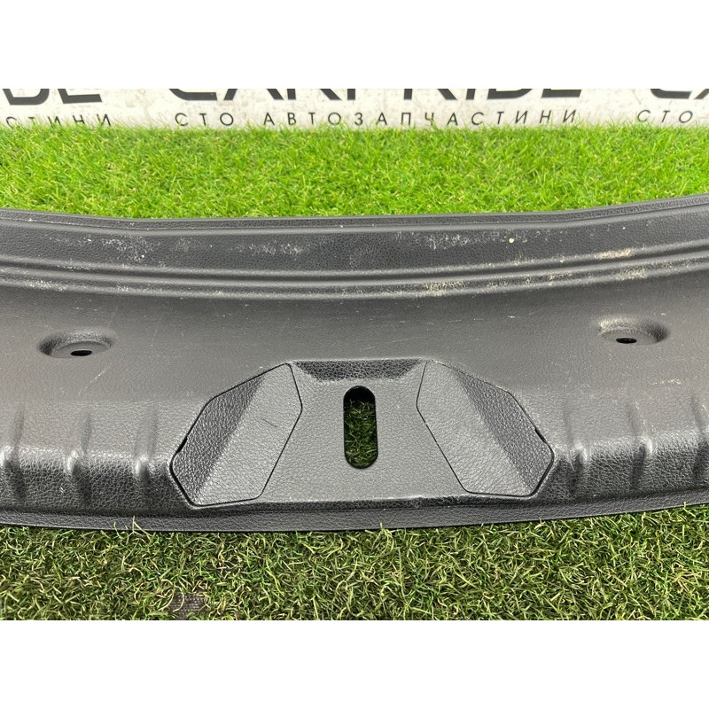 Накладка замка крышки багажника (салон) BMW 2-series F22 2015 2.0 51477296038