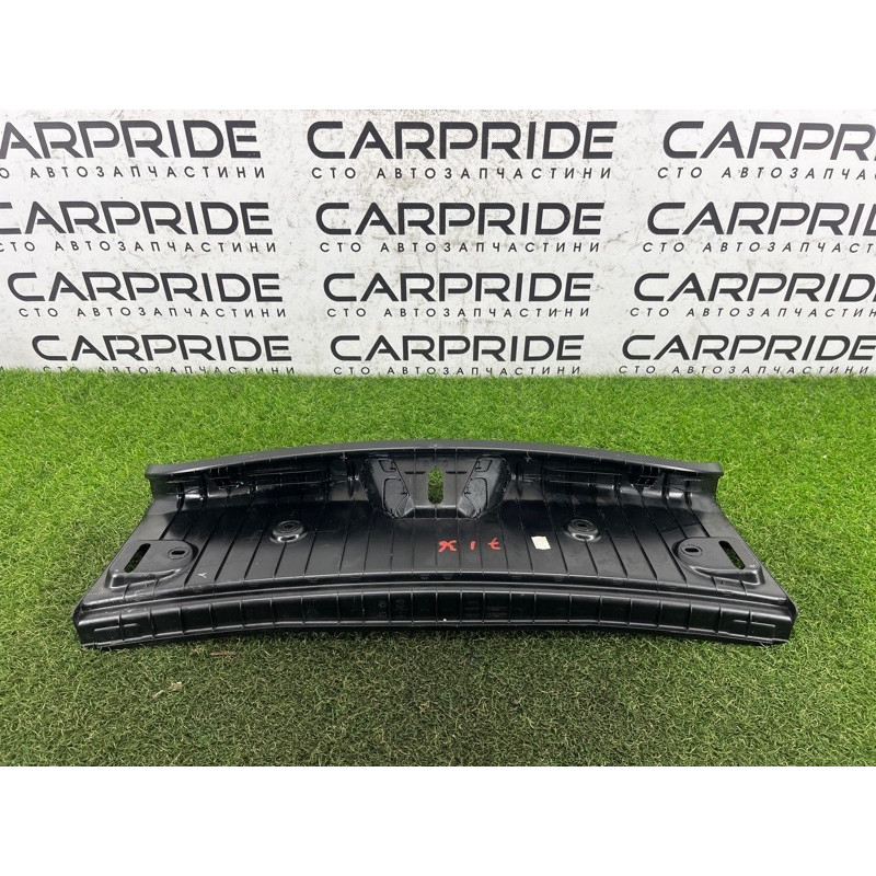 Накладка замка крышки багажника (салон) BMW 2-series F22 2015 2.0 51477296038