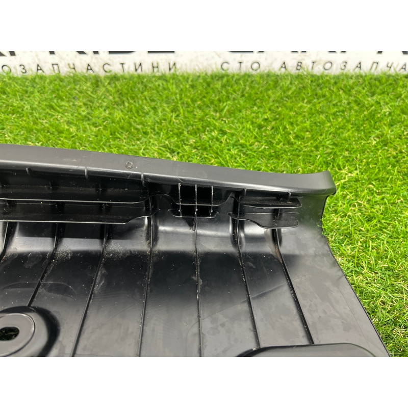 Накладка замка крышки багажника (салон) BMW 2-series F22 2015 2.0 51477296038