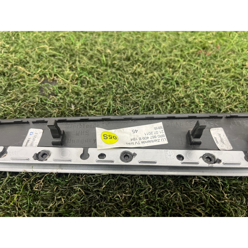 Декоративная накладка карты двери (салон) AUDI Q5 8R 2012 3.2 CALB 8R0867409B1B4