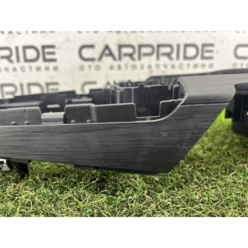 Крепление центральной консоли (салон) AUDI A3 8V 2018 2.0 CZRA 8V1864261G6PS