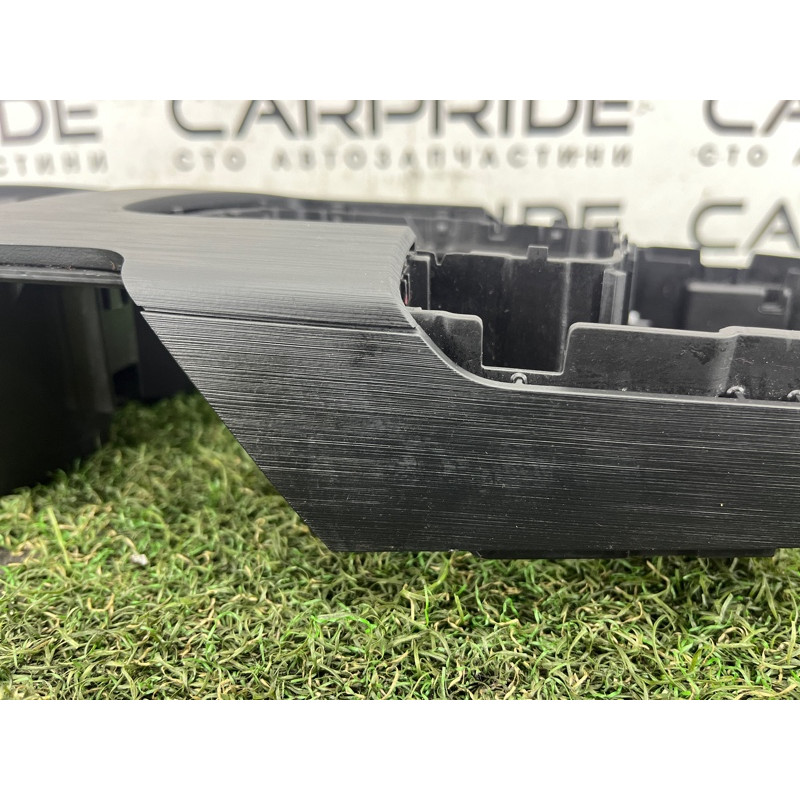 Крепление центральной консоли (салон) AUDI A3 8V 2018 2.0 CZRA 8V1864261G6PS