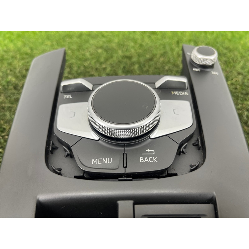 Блок кнопок мультимедиа (электрика / блок управления) AUDI A3 8V 2018 2.0 CZRA 8V0919614BA