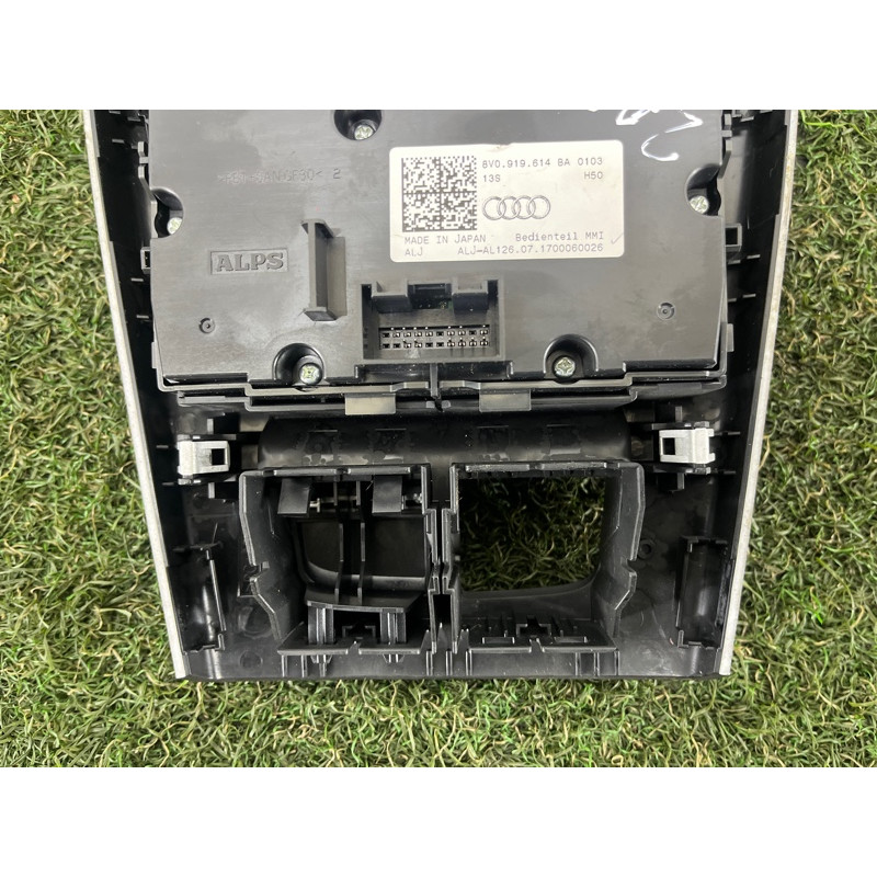 Блок кнопок мультимедиа (электрика / блок управления) AUDI A3 8V 2018 2.0 CZRA 8V0919614BA