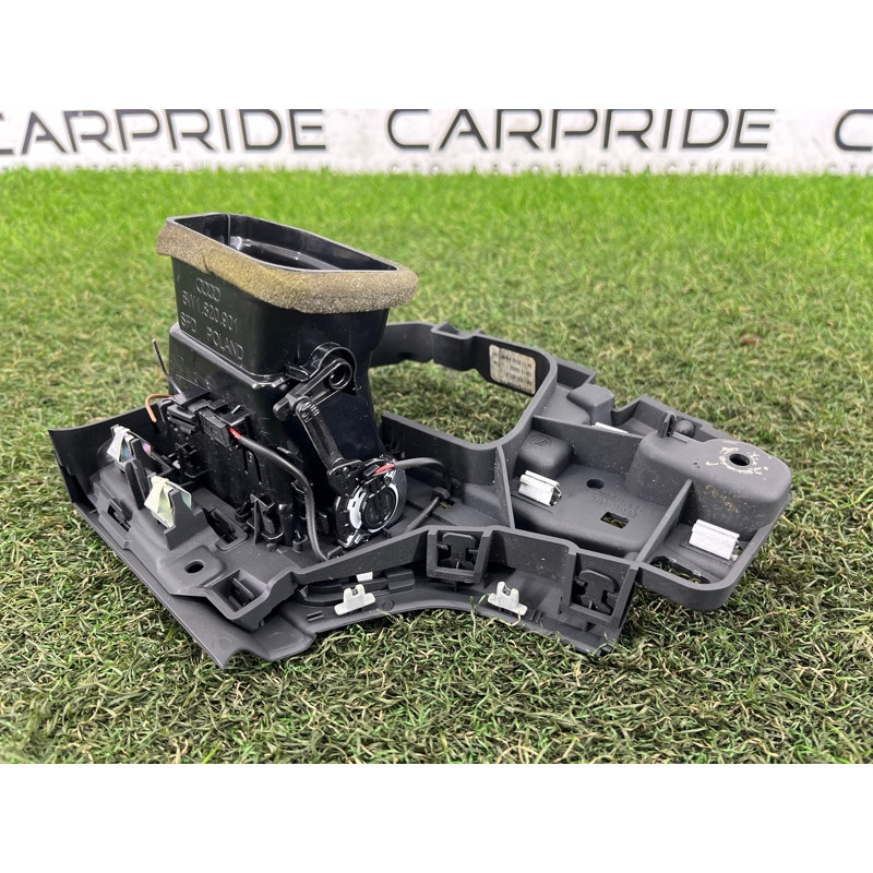 Дефлектор воздуховода (салон) AUDI A4 B9 2017 2.0 8W1820901B6PS