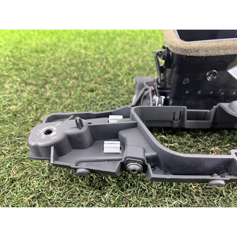 Дефлектор воздуховода (салон) AUDI A4 B9 2017 2.0 8W1820901B6PS