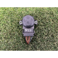 Кнопка регулювання сидіння