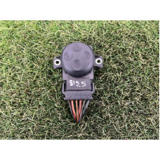 Кнопка регулировки сиденья