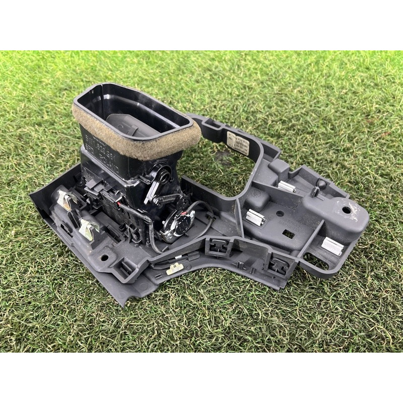 Дефлектор воздуховода (салон) AUDI A4 B9 2017 2.0 8W1820901B6PS