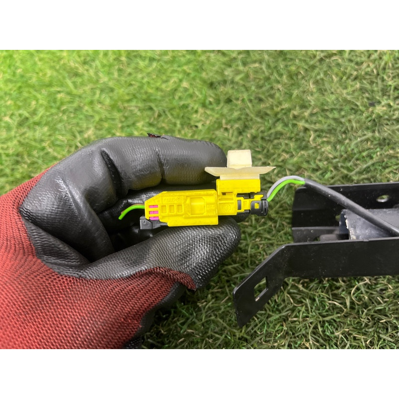 Пиропатрон (airbag/безопасность) AUDI A3 8V 2015 1.8 5G4857619