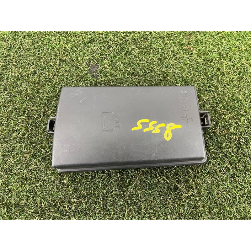 Крышка блока предохранителей (двигатель и элементы) AUDI A3 8V 2015 1.8 5Q0937132C