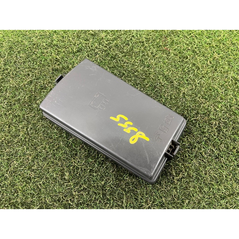 Крышка блока предохранителей (двигатель и элементы) AUDI A3 8V 2015 1.8 5Q0937132C