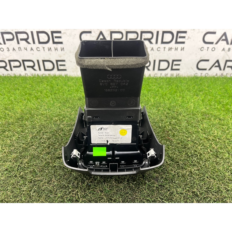 Накладка центральной консоли (салон) AUDI A3 8V 2018 2.0 CZRA 8V0864376B6PS