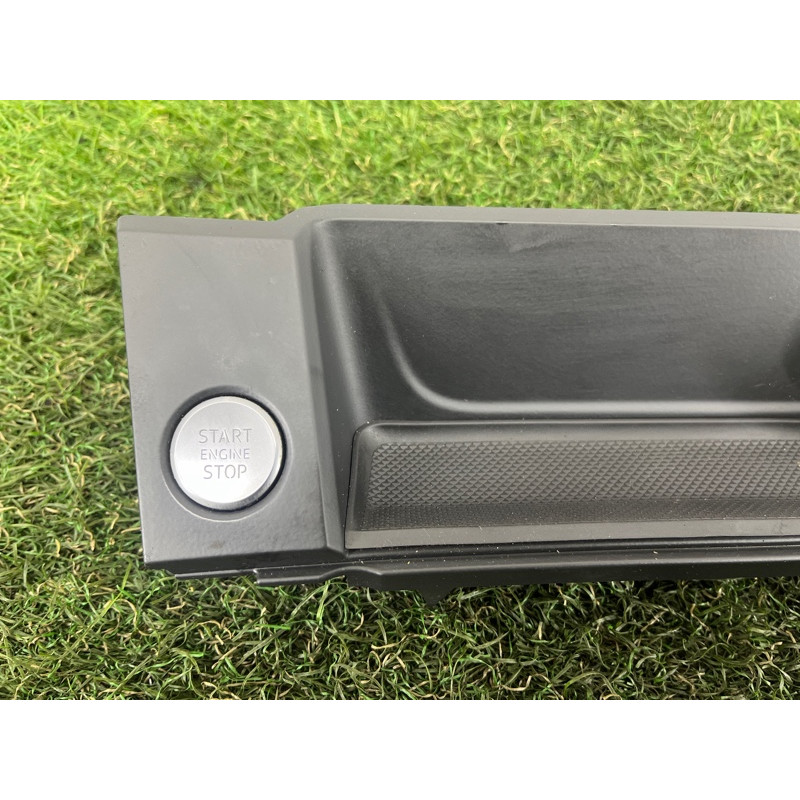 Накладка центральной консоли (салон) AUDI A4 B9 2017 2.0 8W18641316PS