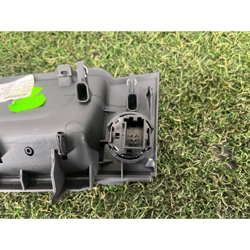 Накладка центральной консоли (салон) AUDI A4 B9 2017 2.0 8W18641316PS