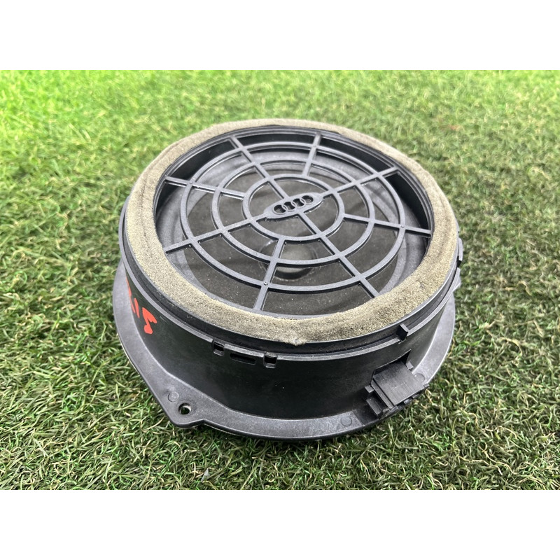 Динамик (электрика) AUDI Q5 8R 2012 3.2 CALB 8R0035411