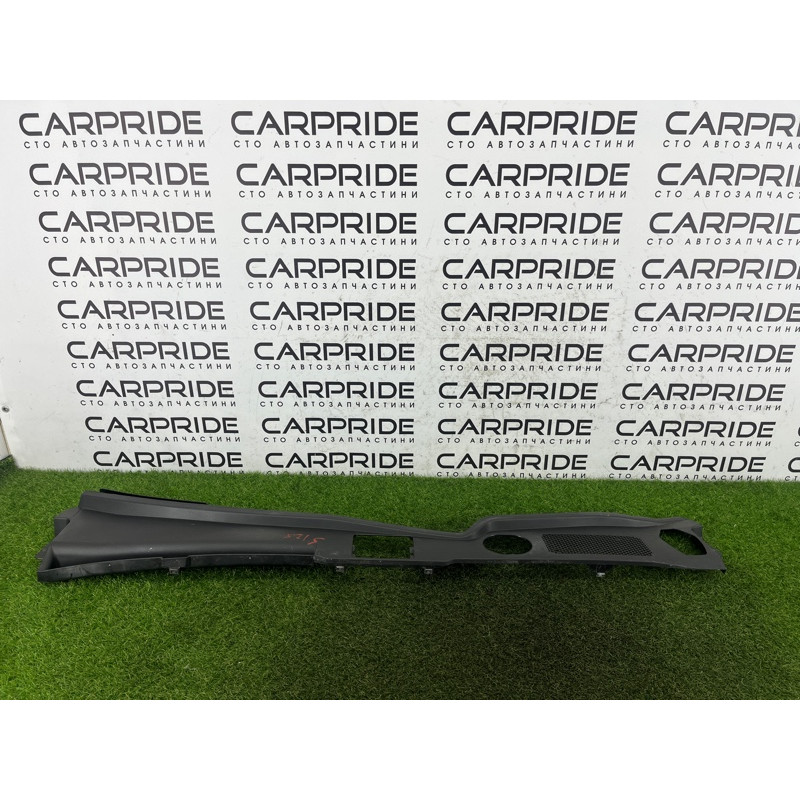 Жабо (кузов и элементы) AUDI Q5 8R 2012 3.2 CALB 8R1819447C01C