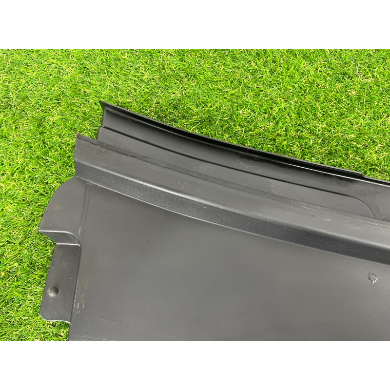 Жабо (кузов и элементы) AUDI Q5 8R 2012 3.2 CALB 8R1819447C01C